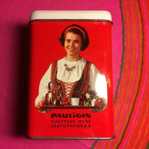 Retro Paulig Paula peltipurkki Helsinki - valokuva 1