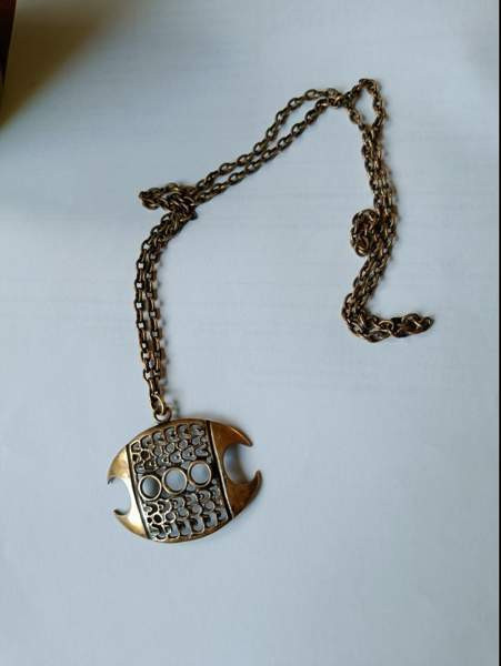 Pentti Sarpaneva pronssinen kaulakoru Yloejaervi - изображение 1