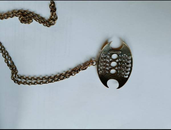 Pentti Sarpaneva pronssinen kaulakoru Yloejaervi - изображение 2