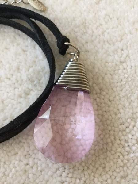 Vaaleanpunainen lasikivi riipus Keuruu - photo 1