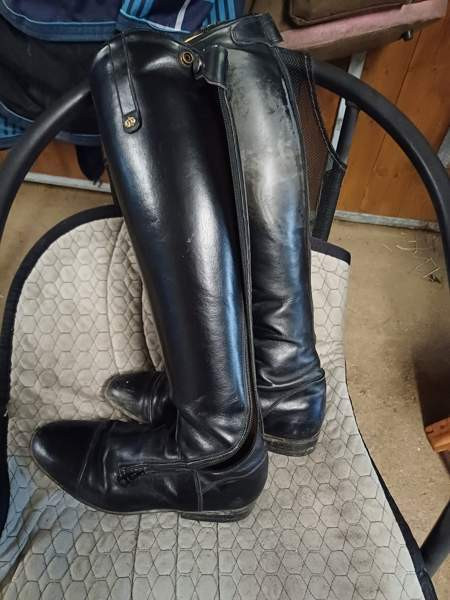 Königs nahkasaappaat Турку - изображение 1