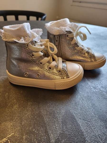 Hopeat tennarit Jyvaeskylae - photo 2