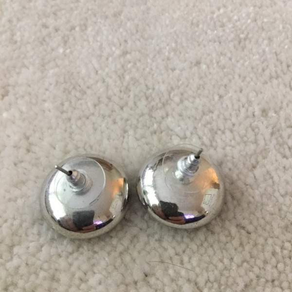 Mustat korvakorut, strasseja Keuruu - изображение 3