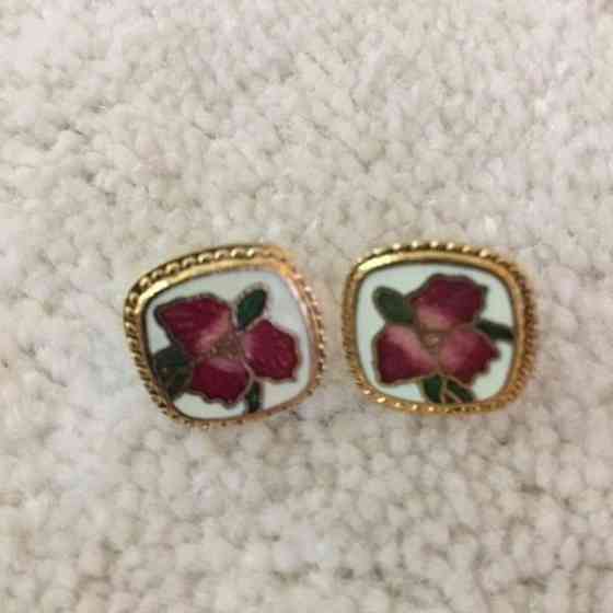 Cloisonne korvakorut Keuruu