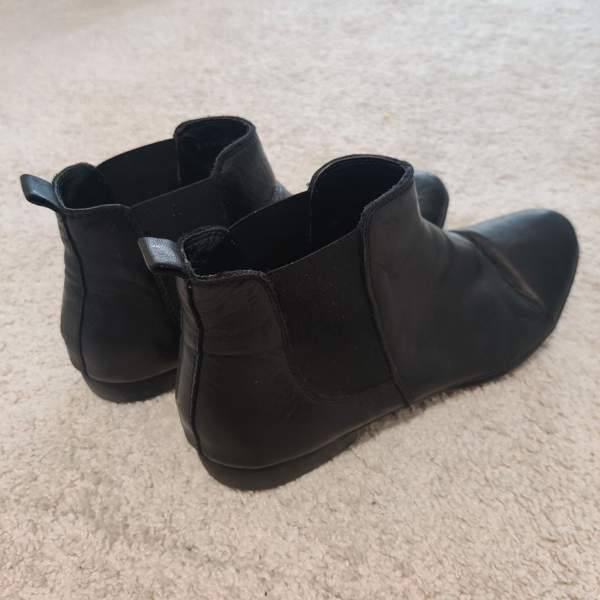 O.I.S nahkanilkkurit, 38 Кангасала - изображение 3