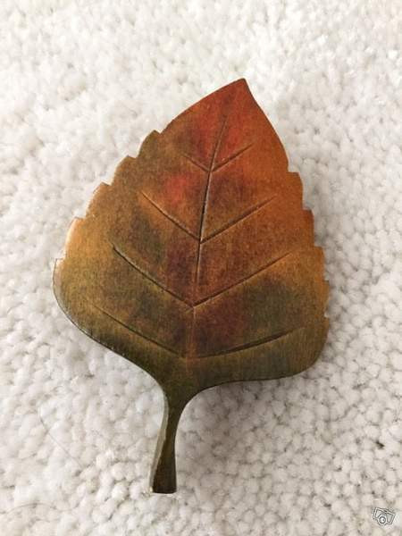 Puinen koivunlehti rintakoru Keuruu - изображение 1