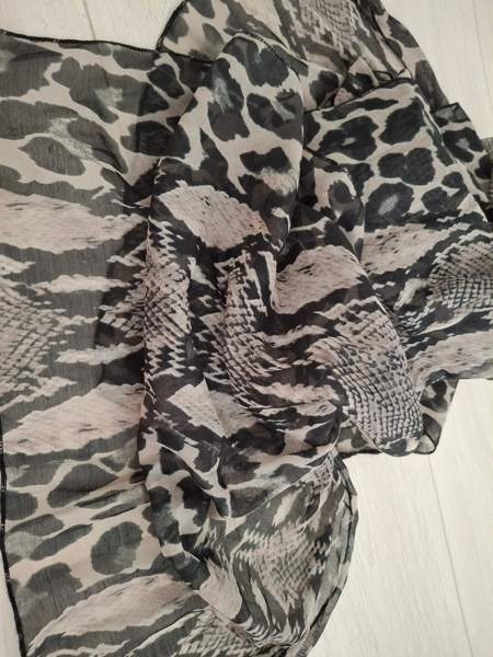 Ihana liskokuosi huivi kevät 25 Tampere – foto 2