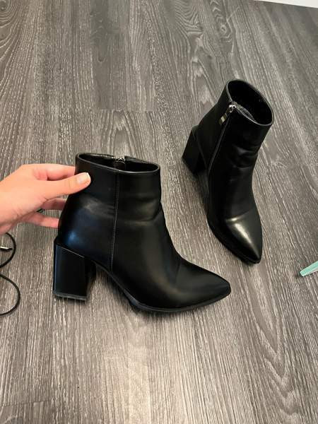 Korolliset nilkkurit Lempäälä - valokuva 4