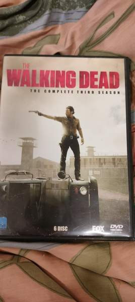 Walking Dead - kausi 3 Kangasala - valokuva 1