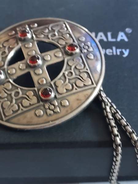 Hopeinen Kalevala kuukiven kaulakoru ja Pyhä Birgitta Kokemäki - изображение 7