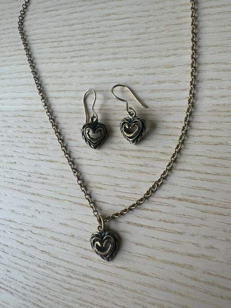 Kalevala talon sydän pronssi korvakorut sekä kaulakoru Imatra – foto 4