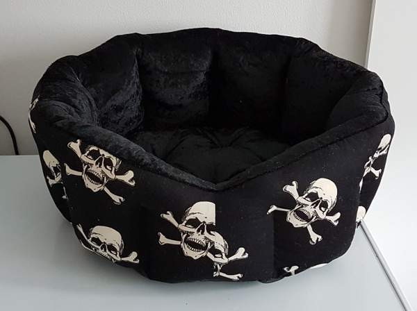 Pääkallopesä Vantaa - valokuva 1