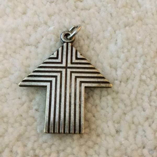 Hopeanvärinen riipus Keuruu - photo 1