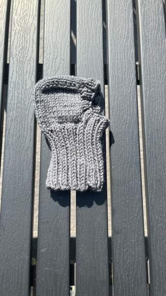 Neulotut koiran pipot Lempäälä - valokuva 3