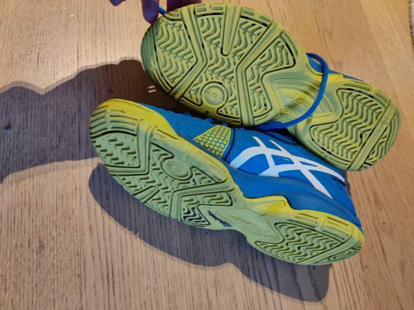 Sisäpelikengät Asics koko 35,5 Espoo - valokuva 2