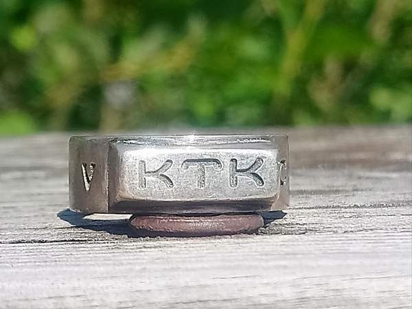 Veljekset Sunqvist leimalla. Hopeinen sormus. H - 7. Koko - 17,5. Hyv Vantaa - valokuva 8