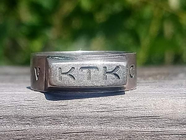 Veljekset Sunqvist leimalla. Hopeinen sormus. H - 7. Koko - 17,5. Hyv Vantaa - valokuva 4