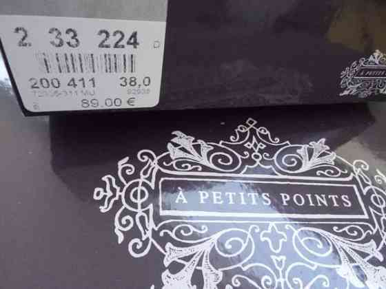 A Petits Points-merkkiset nahkakengät Helsinki