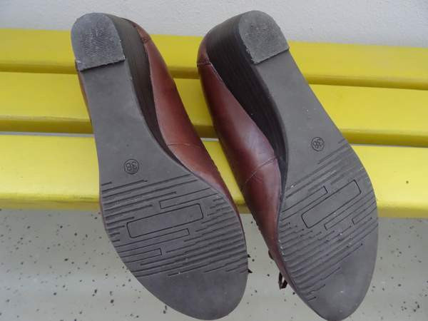 A Petits Points-merkkiset nahkakengät Helsinki – foto 3