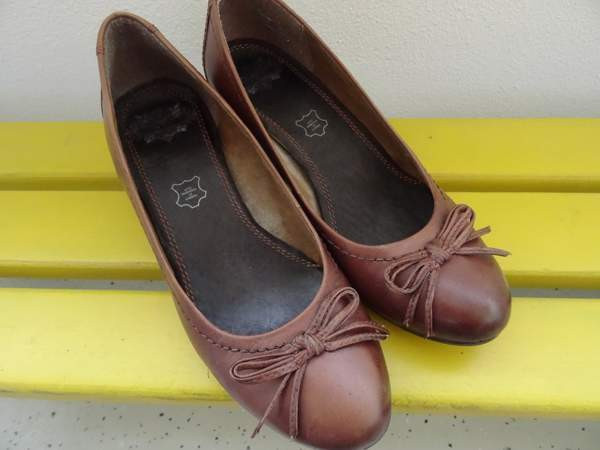 A Petits Points-merkkiset nahkakengät Helsinki – foto 1