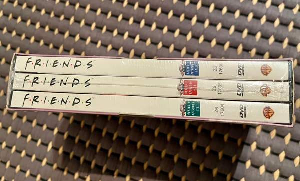 Avaamaton pakkaus Frendit DVDt vuosi 5 Tampere - photo 2