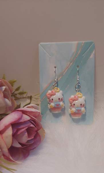 Korvakorut: Sanrio Hello Kitty ja rakkauskirje Vantaa - photo 1