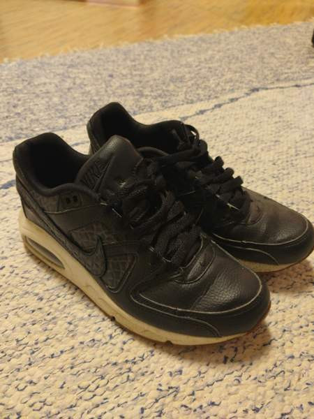 Nike tennarit Helsinki - valokuva 1