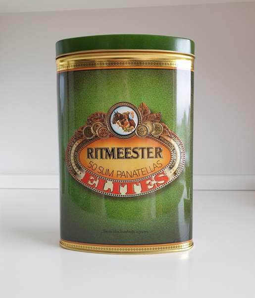 Finnair keräily Ritmeester peltirasia / sikarilaatikko Helsinki - photo 1