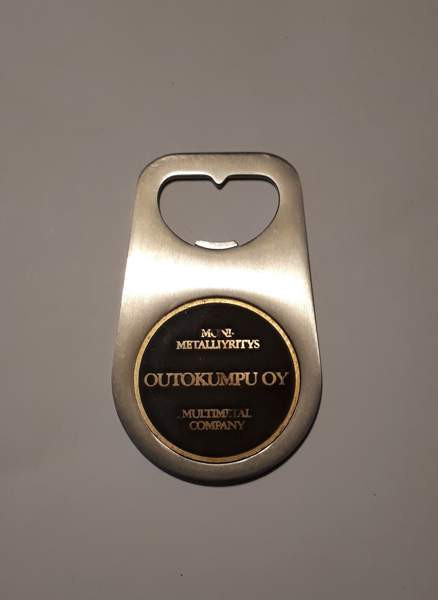 Pullonavaaja Outokumpu 50v Kotka - valokuva 1