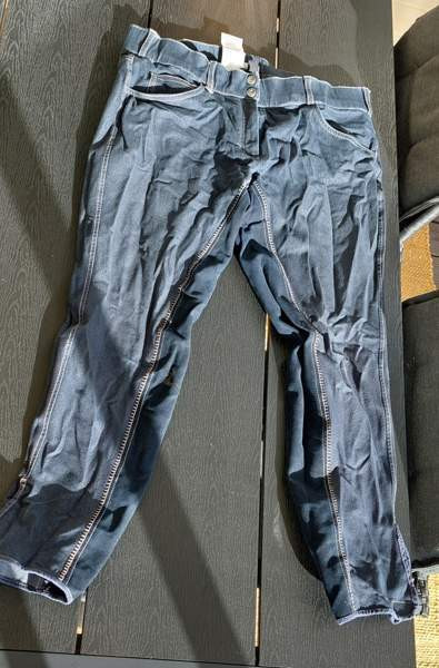 Kokonahkapaikkaiset ratsastushousut Vantaa - valokuva 1