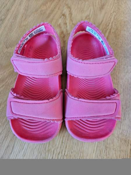 Adidas sandaalit 22 Helsinki - valokuva 3