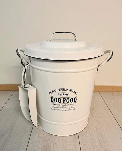 Koiranruoka säilytysastia Oulu - valokuva 2