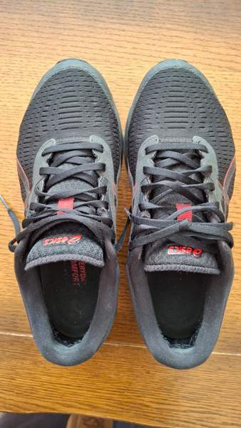 Lenkki kengät . Kirkkonummi - valokuva 1