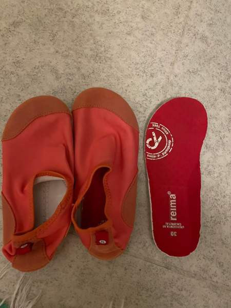 Reimn uimatossut koko 30 Järvenpää - valokuva 1