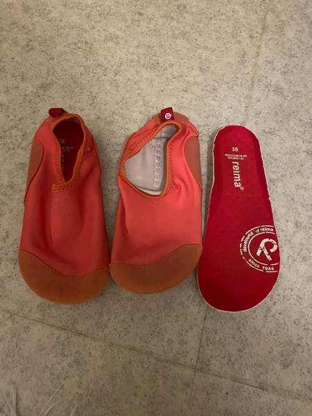 Reimn uimatossut koko 30 Järvenpää - valokuva 2