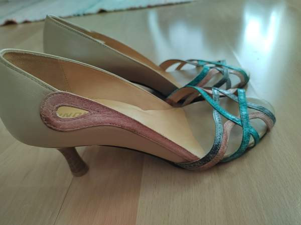 Naisten kengät Mynämäki - изображение 2