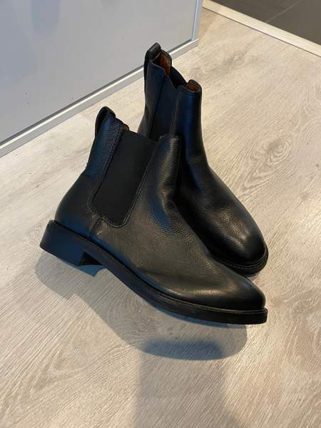 Chelsea mustat nahkanilkkurit 38 Helsinki - valokuva 1