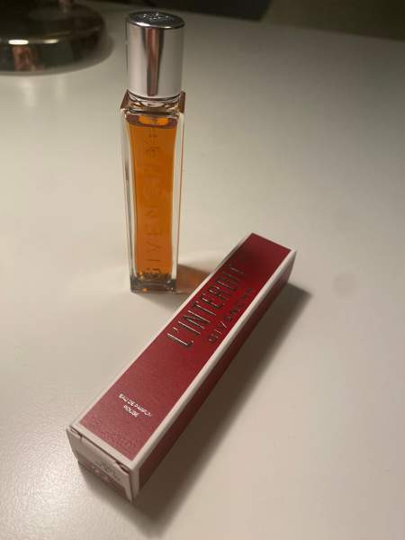 Givenchy L'Interdit Tampere - valokuva 1