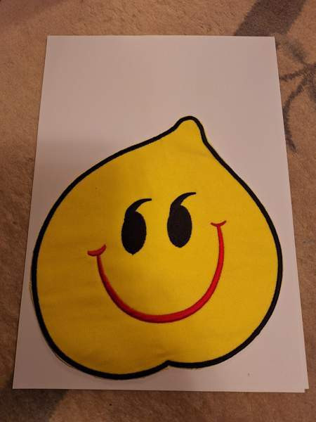 Hymynaama kangasmerkki Vantaa - photo 1