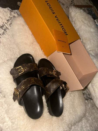 Louis Vuitton Bom Dia sandaalit Espoo - valokuva 1