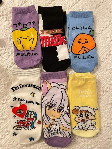 UUDET Sanrio kawaii Anime ja manga sukat 35-40/6 paria Эспоо - изображение 1