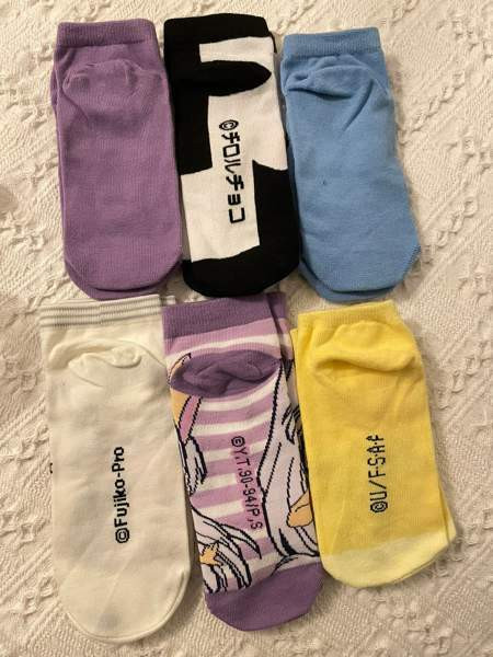 UUDET Sanrio kawaii Anime ja manga sukat 35-40/6 paria Эспоо - изображение 3