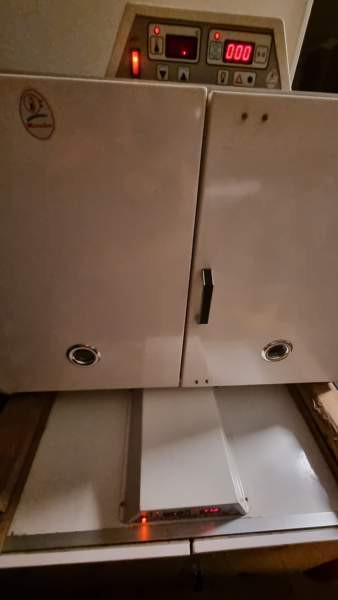 Hautomakone ja kuoriutumiskone Nurmijaervi – foto 6