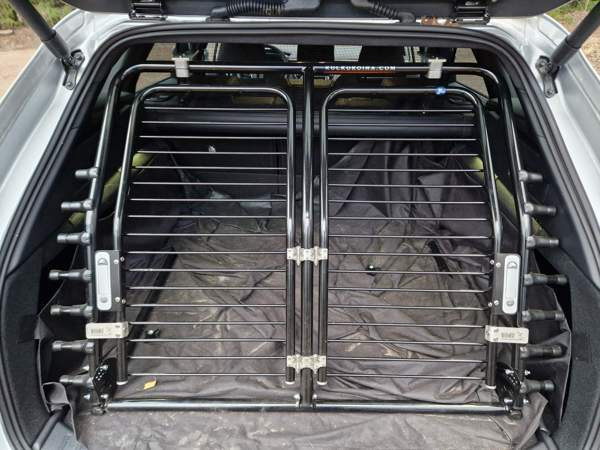 Kulkukoira-veräjä Toyota Corolla Hybrid farmari 2019- Tuusula – foto 1