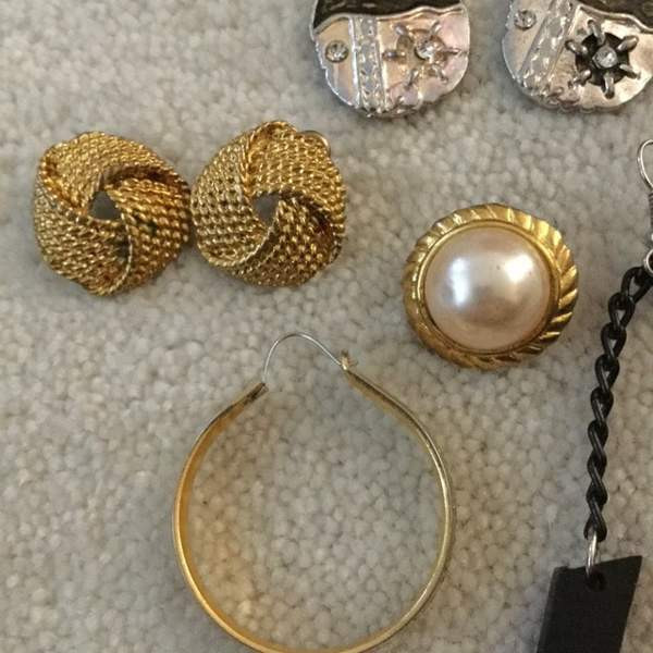 Korvakoruja, parittomia ym. Keuruu - изображение 4