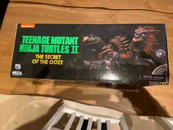 Neca Tokka and Rahzar Action figures two pack Helsinki