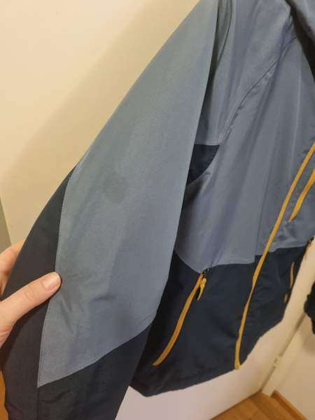 Everest talvitakki 152cm Helsinki - valokuva 3