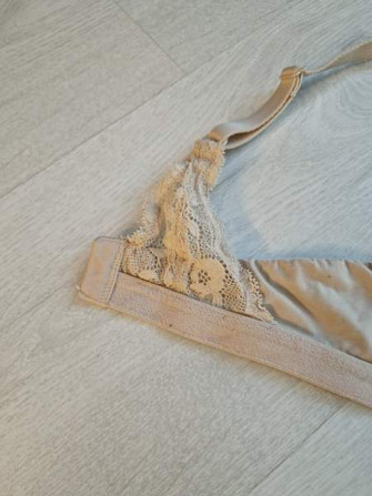 Marks&Spencer, beiget imetysliivit, koko 75D Harjavalta - изображение 6
