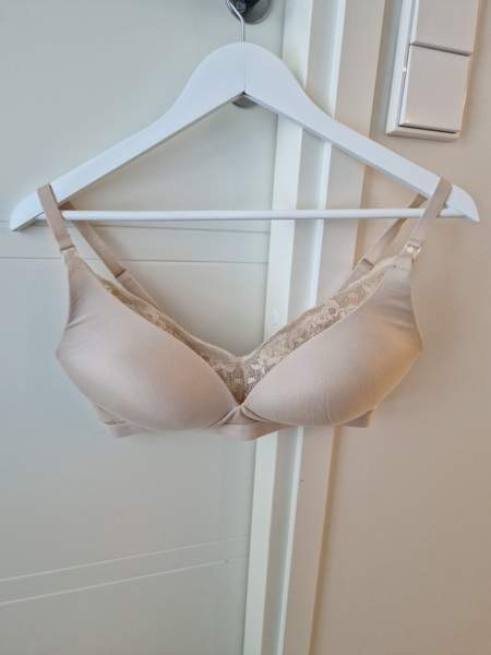 Marks&Spencer, beiget imetysliivit, koko 75D Harjavalta - photo 1