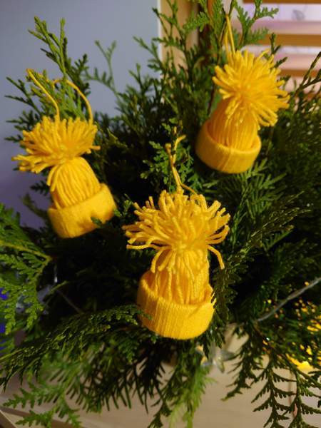 Joulukoriste/ kuusen koriste pipo keltainen Raasepori - изображение 1